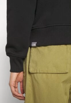 The North Face Essential Crew - Sweatshirt - Black 19 The North Face Essential Crew - Sweatshirt - Black -The North Face 0485e71f47e4465dac5373f1e5212d69