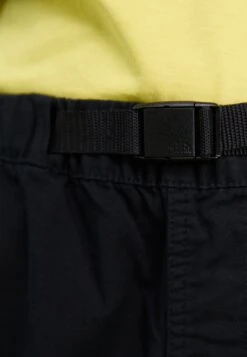 The North Face BETA UTILITY BELTED PANT - Trousers - Black 14 The North Face BETA UTILITY BELTED PANT - Trousers - Black -The North Face 04bd4a967dfd44ada071cba99d652ac6