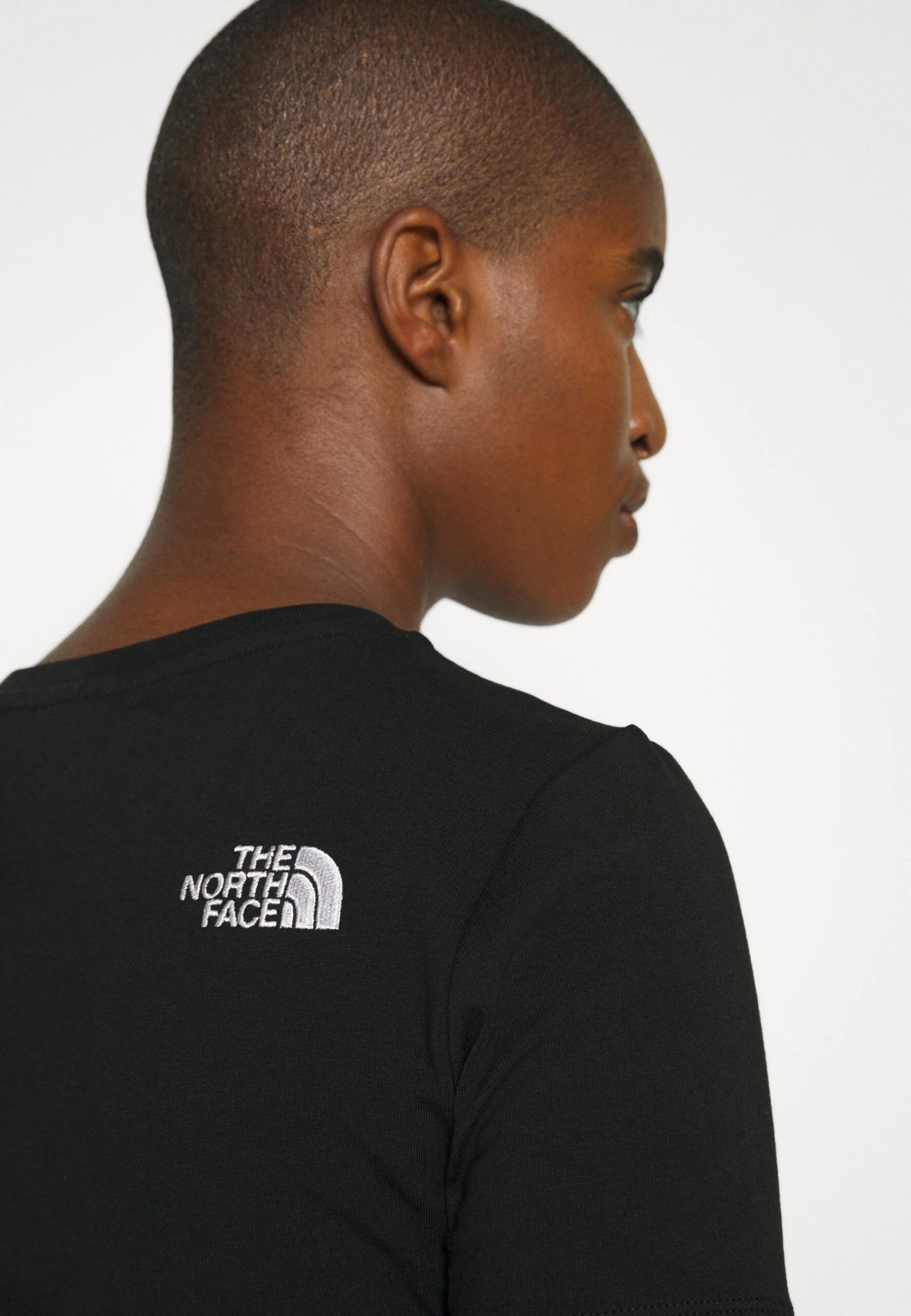 The North Face Crop Tee - Basic T-Shirt - Black 11 The North Face Crop Tee - Basic T-Shirt - Black - Image 9