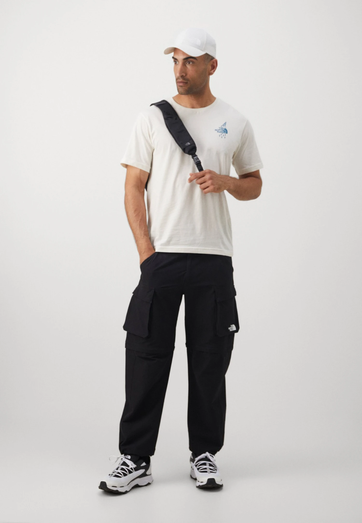 The North Face POWDER DAYS RELAXED TEE GRAPHIC UNISEX - Print T-shirt - White Dune 3 The North Face POWDER DAYS RELAXED TEE GRAPHIC UNISEX - Print T-shirt - White Dune