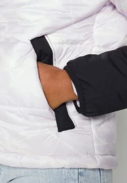 The North Face Insulated Jacket - Winter Jacket - Lavender Fog Mountain Splatter 17 The North Face Insulated Jacket - Winter Jacket - Lavender Fog Mountain Splatter -The North Face 191cf08d2f3f46ffb04b825b5fc5f95f