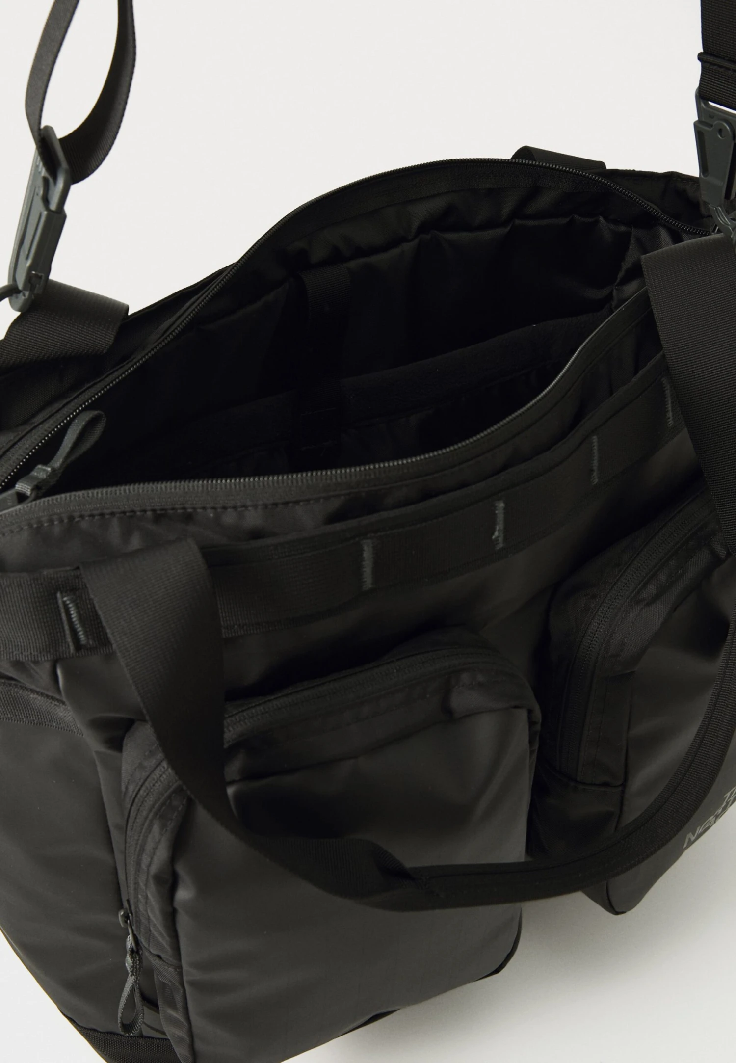 The North Face BASE CAMP VOYAGER TOTE UNISEX - Tote Bag - Black/asphalt Grey 5 The North Face BASE CAMP VOYAGER TOTE UNISEX - Tote Bag - Black/asphalt Grey - Image 3