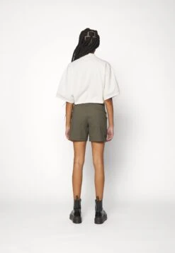 The North Face Travel- Shorts - New Taupe Green 9 The North Face Travel- Shorts - New Taupe Green -The North Face 5309f84420ff4fd88f29fb17826e448e