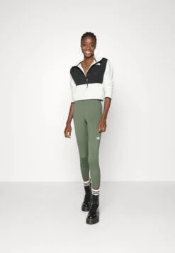 The North Face Denali Crop - Fleece Jumper - Gardenia White 14 The North Face Denali Crop - Fleece Jumper - Gardenia White -The North Face 57a899e9a62a48448a083bedf1c66e52