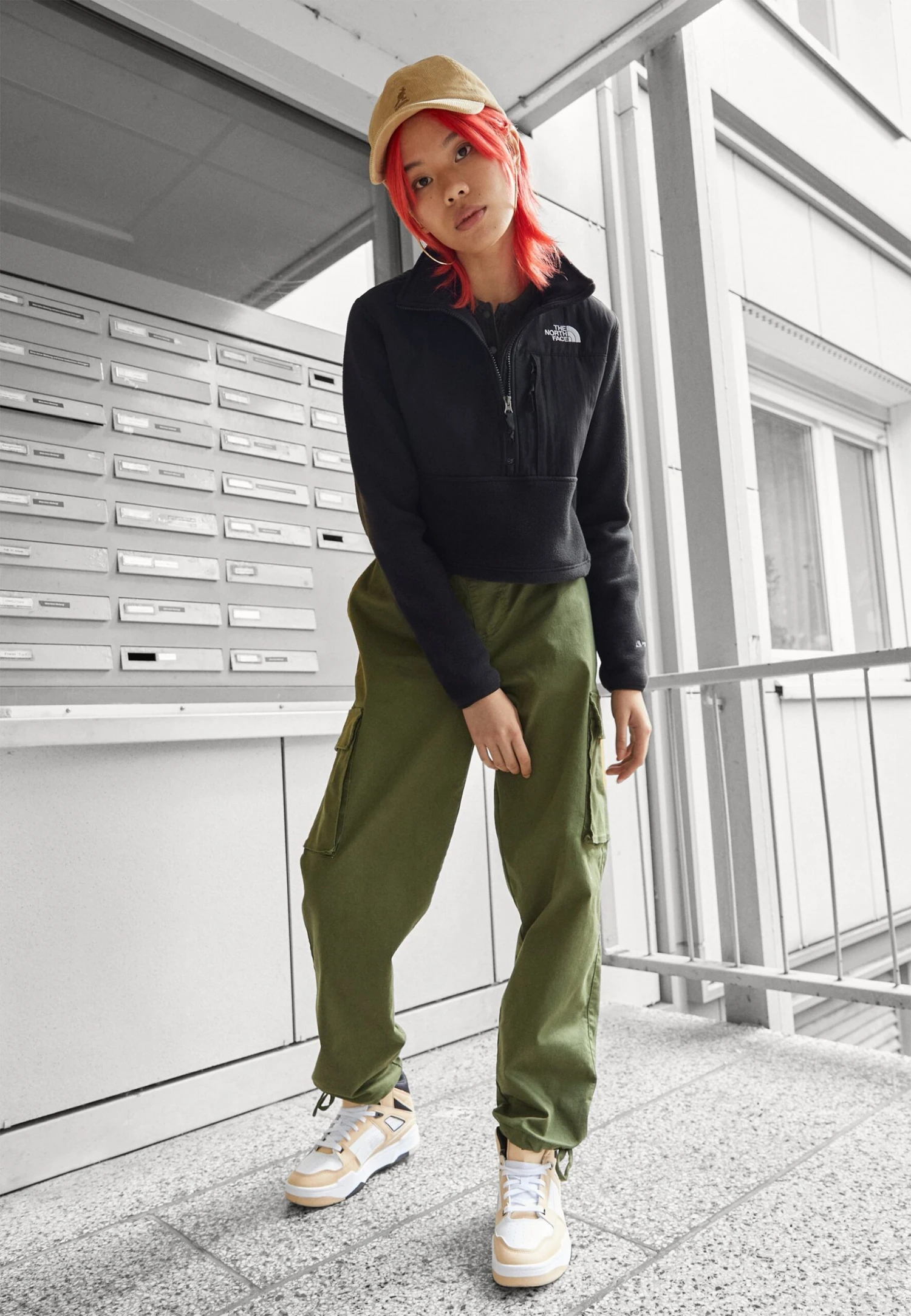 The North Face Denali Crop - Fleece Jumper - Black 4 The North Face Denali Crop - Fleece Jumper - Black - Image 2