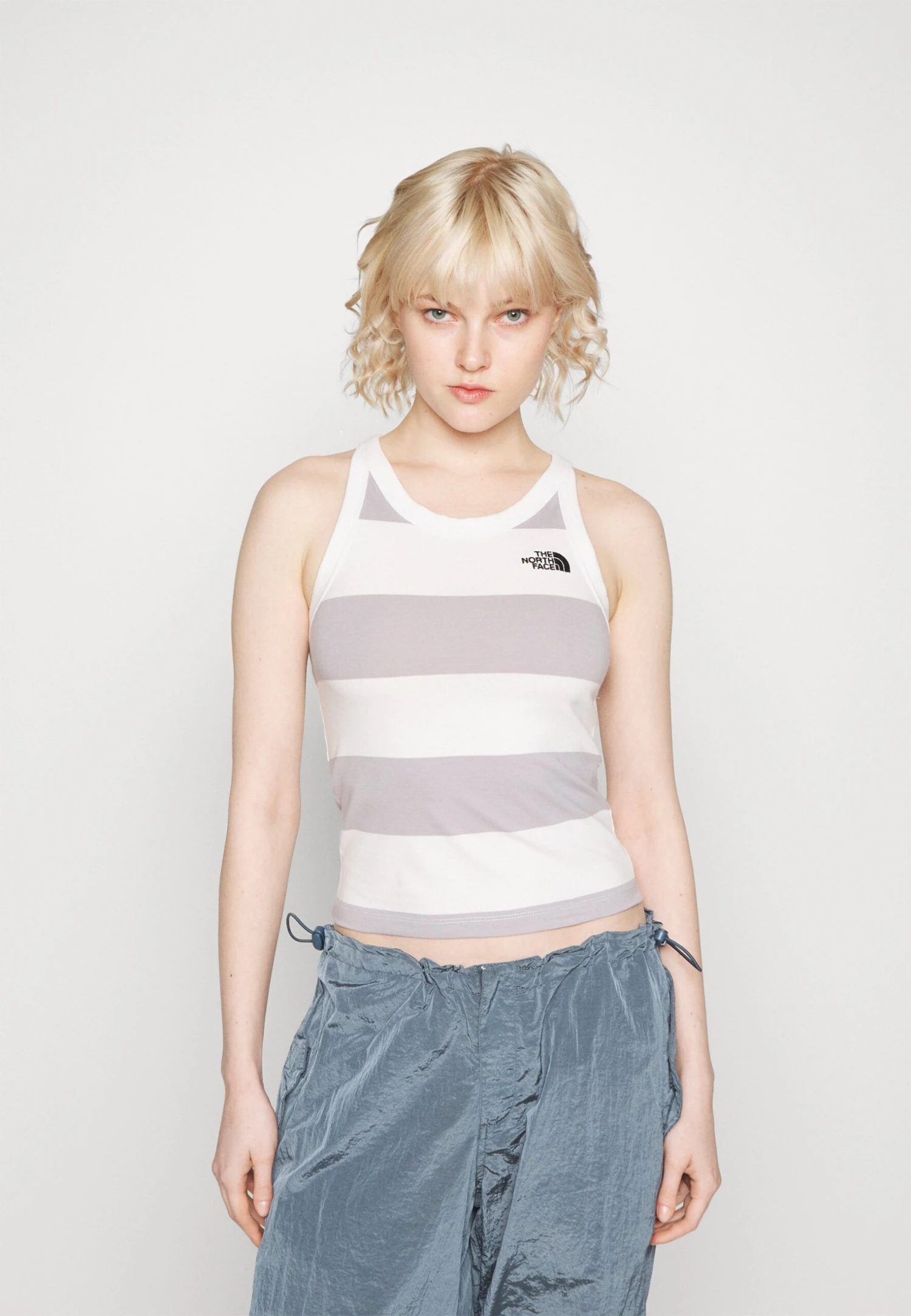 The North Face Heritage Trend Logowear - Top - Gardenia White 5 The North Face Heritage Trend Logowear - Top - Gardenia White - Image 3