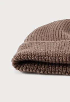 The North Face LOGO BOX CUFFED BEANIE UNISEX - Beanie - Smokey Brown -The North Face 629f7f9cf0464fa0aa532d19ef07cfa8