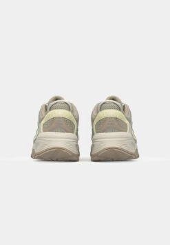 The North Face HEDGEHOG 06 GORE TEX UNISEX - Trainers - High Rise Grey/white Aspa -The North Face 66edaa400d5a42e0985fb7674fb3c860