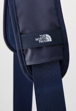 The North Face BASE CAMP VOYAGER TOTE UNISEX - Tote Bag - Shady Blue/summit Navy 14 The North Face BASE CAMP VOYAGER TOTE UNISEX - Tote Bag - Shady Blue/summit Navy -The North Face 6d12871ecc6c441b96ff8fbb6a01e590