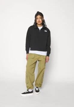 The North Face Essential Crew - Sweatshirt - Black 16 The North Face Essential Crew - Sweatshirt - Black -The North Face 6f523f05f23047e1bf3386ba8f3486b2