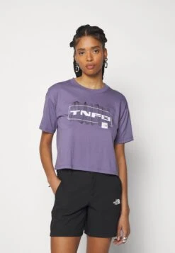 The North Face Coordinates Tee - Print T-Shirt - Lunar Slate/Black 11 The North Face Coordinates Tee - Print T-Shirt - Lunar Slate/Black -The North Face 75b0777471924be085f0f621d027d1c3