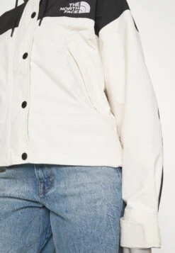 The North Face Reign On Jacket - Summer Jacket - Gardenia White 19 The North Face Reign On Jacket - Summer Jacket - Gardenia White -The North Face 76d11a5cc2a4417b97603e27502ca261