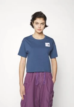 The North Face Cropped Fine Tee - Print T-Shirt - Shady Blue 12 The North Face Cropped Fine Tee - Print T-Shirt - Shady Blue -The North Face 79d458b2315e43fb898df5918629fa4f