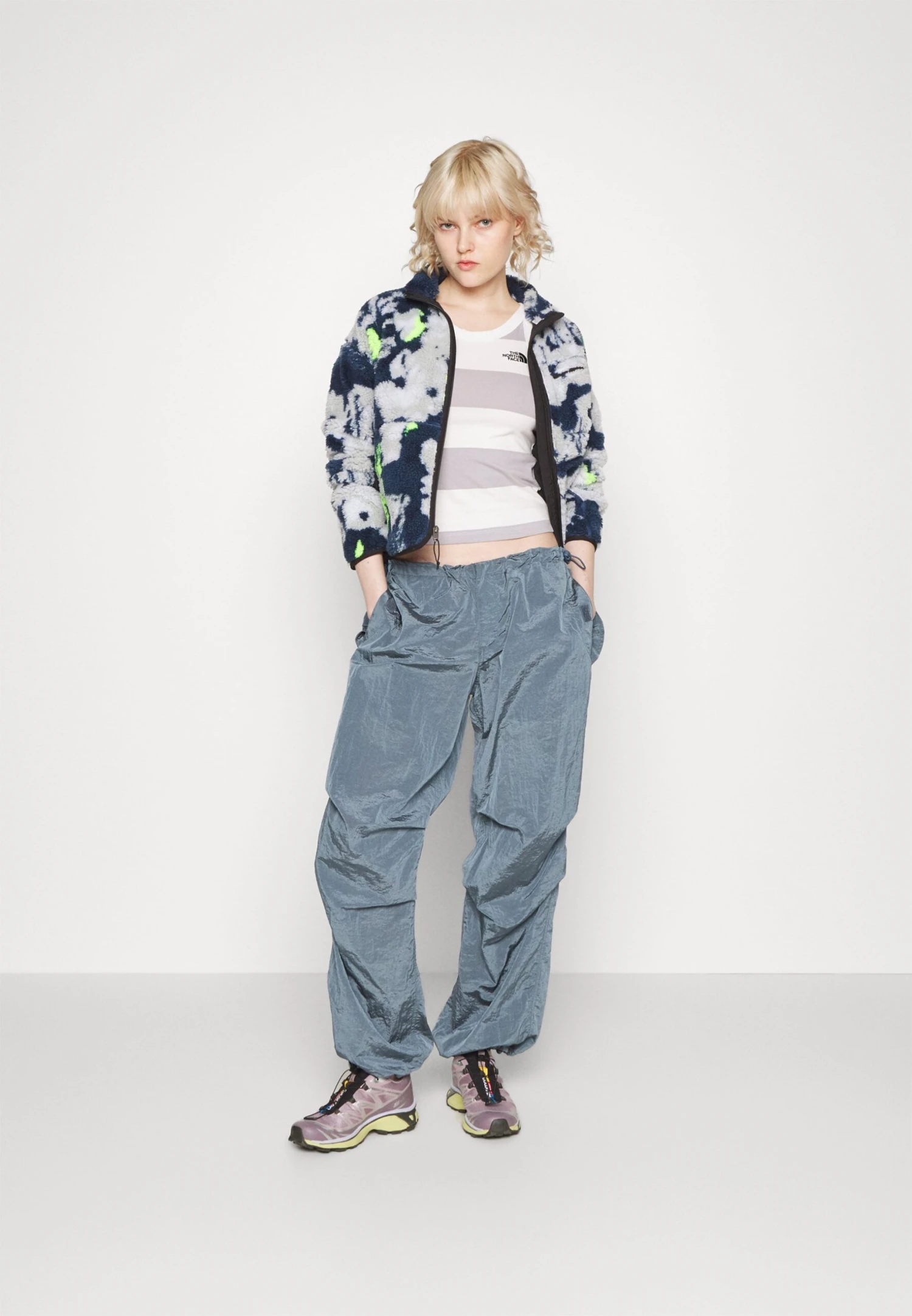 The North Face Heritage Trend Logowear - Top - Gardenia White 7 The North Face Heritage Trend Logowear - Top - Gardenia White - Image 5