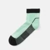 The North Face TRAIL RUN QUARTER SOCK - Socks - Spring Bud