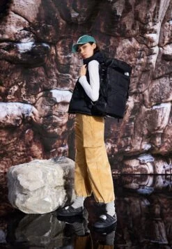 The North Face NUPTSE - Slip-ons - BLACK/WHITE -The North Face 81c61b2c24084dc2ba1ea8ba4b179334