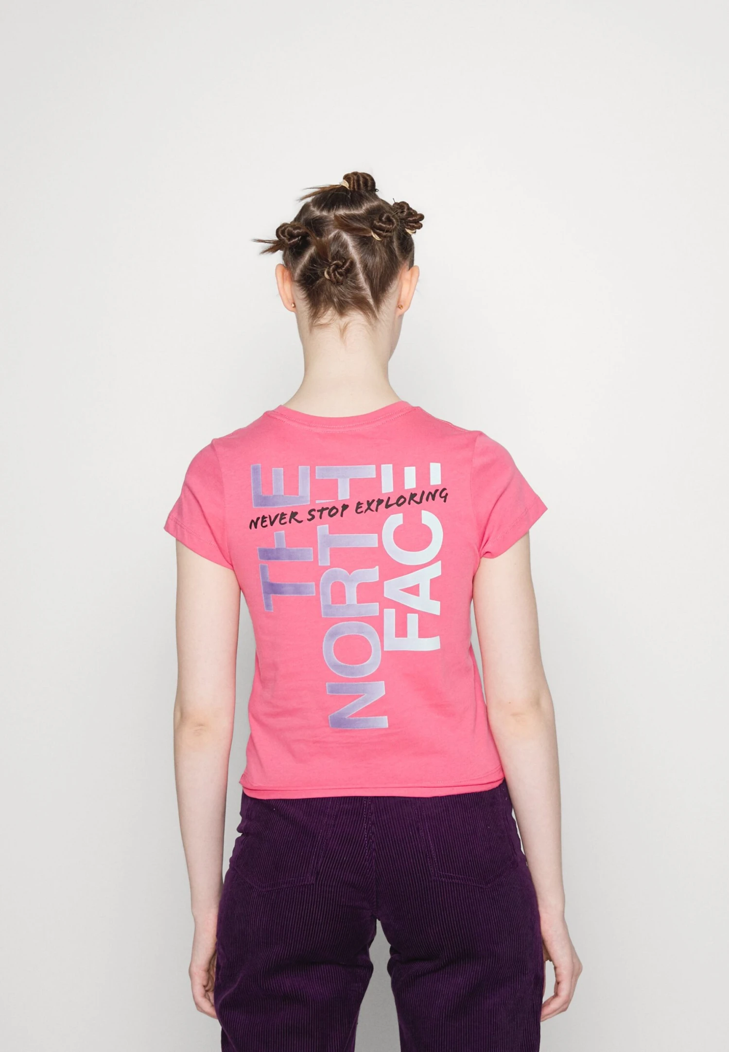 The North Face Graphic Fitted Tee - Print T-Shirt 6 The North Face Graphic Fitted Tee - Print T-Shirt - Image 4