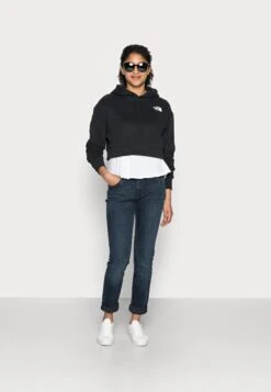 The North Face Trend Crop Hoodie - Hoodie - Black -The North Face 85eef251763a4ee3b86176aae42c0e86