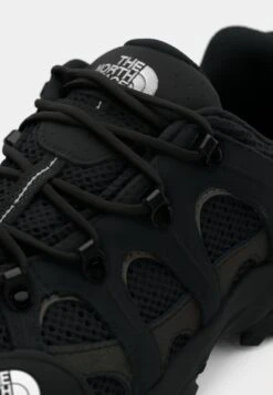 The North Face HEDGEHOG 06 RVST UNISEX - Trainers - Black/white -The North Face 86b1997b8c2f49e78954e2c7ab570220