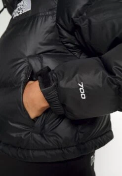 The North Face Nuptse Short Jacket - Down Jacket 15 The North Face Nuptse Short Jacket - Down Jacket -The North Face 8af3ca47931449aab2acb3a02497e2bb