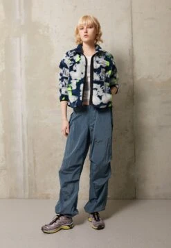 The North Face 15 The North Face -The North Face 8d5cdf3225c2427bab9448adf3623e37