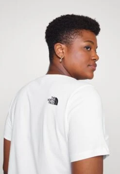 The North Face Plus Simple Dome Tee - Print T-Shirt -The North Face 91f12306722f4130b265be0db22a7bdb
