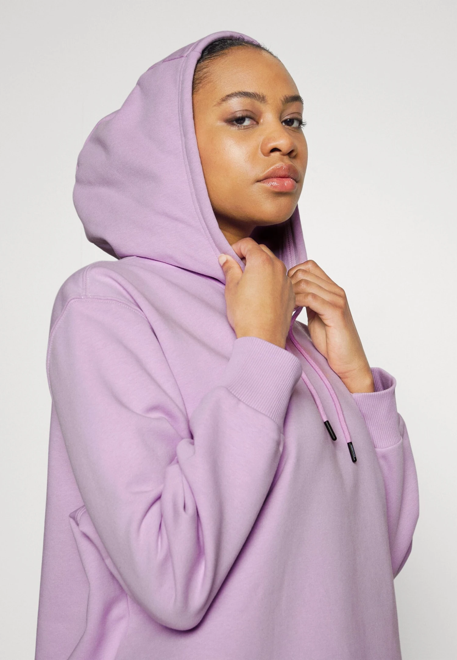 The North Face Oversized Essential Hoodie- Hoodie - Lupine 6 The North Face Oversized Essential Hoodie- Hoodie - Lupine - Image 4