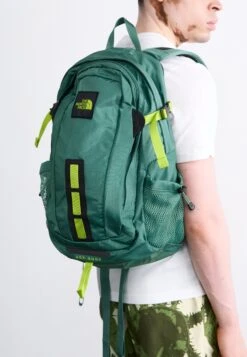 The North Face HOT SHOT UNISEX - Rucksack - Black/white 23 The North Face HOT SHOT UNISEX - Rucksack - Black/white -The North Face a27bd50eb3224894b2f5b270a034c9df 1