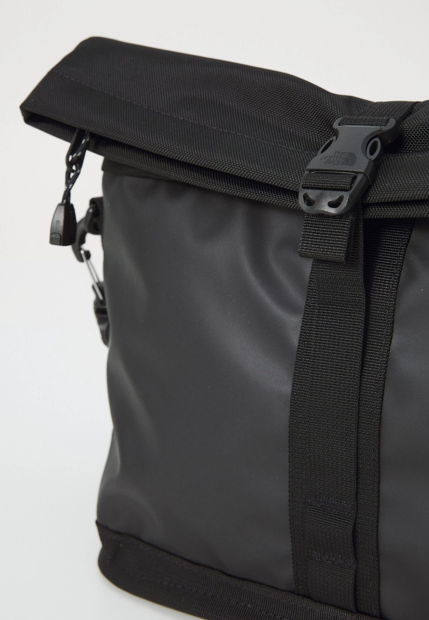 The North Face BASE CAMP SHOULDER BAG UNISEX - Cross Body Bag - Black/asphalt Grey/smoked Pearl 8 The North Face BASE CAMP SHOULDER BAG UNISEX - Cross Body Bag - Black/asphalt Grey/smoked Pearl - Image 6