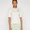 The North Face SHADOW SHORT SLEEVE - Sports T-shirt - White Dune -The North Face be46db8dc2e6495799a953e451608f33
