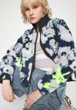 The North Face Heritage Trend Logowear - Top - Gardenia White 16 The North Face Heritage Trend Logowear - Top - Gardenia White -The North Face c379eee3df13473b862fa09950c41b31