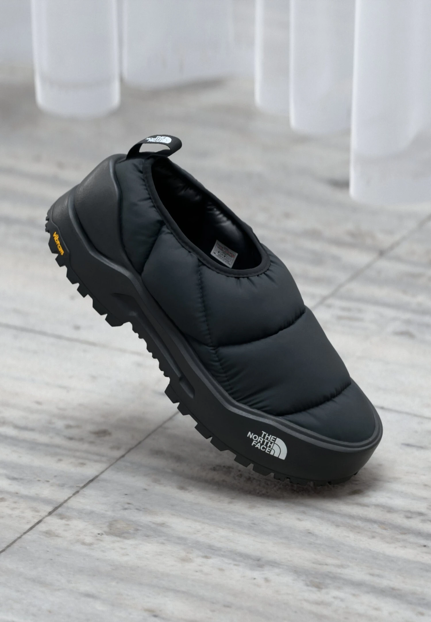 The North Face BASE CAMP THERMOBALL MULE UNISEX - Clogs - Tnf Black 3 The North Face BASE CAMP THERMOBALL MULE UNISEX - Clogs - Tnf Black