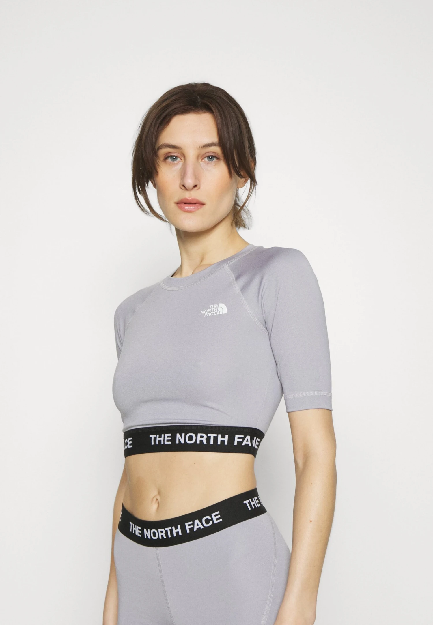 The North Face Crop Long Sleeve Tee - Sports T-Shirt - Light Grey Heather 3 The North Face Crop Long Sleeve Tee - Sports T-Shirt - Light Grey Heather