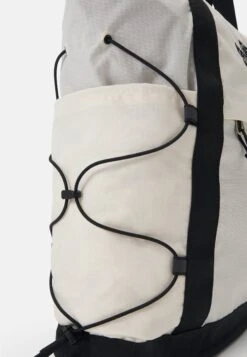 The North Face BOREALIS TOTE UNISEX - Tote Bag - Gardenia White-tnf Black-npf 17 The North Face BOREALIS TOTE UNISEX - Tote Bag - Gardenia White-tnf Black-npf -The North Face da4a9ad114a140dd97456efee18b9848