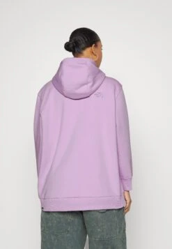 The North Face Oversized Essential Hoodie- Hoodie - Lupine 10 The North Face Oversized Essential Hoodie- Hoodie - Lupine -The North Face dc510df702174d3a814ef02d5693abf5