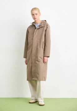 The North Face NUKABIRA RAIN SHELL - Parka - Mocha Brown -The North Face de2cf35fed3a4fdeabc2530ae6fcedb7