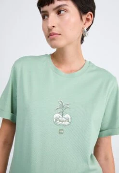 The North Face CONNECT RELAXED TEE GRAPHIC - Print T-shirt - Slate Moss 14 The North Face CONNECT RELAXED TEE GRAPHIC - Print T-shirt - Slate Moss -The North Face e04b82318dc54d3097b636fc1a4177fb