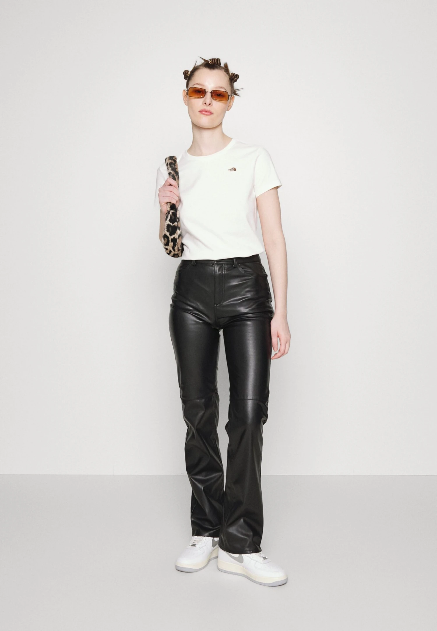 The North Face Heritage Tee - Basic T-Shirt 7 The North Face Heritage Tee - Basic T-Shirt - Image 5