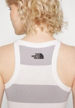 The North Face Heritage Trend Logowear - Top - Gardenia White 17 The North Face Heritage Trend Logowear - Top - Gardenia White -The North Face e8cb55a27e9142f7a7c6ad7f3b43f966