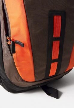 The North Face HOT SHOT UNISEX - Rucksack - Smokey Brown/black/solar Flare -The North Face e98e155f5e7841f99d3504a23654ce16