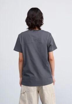 The North Face DOME RELAXED TEE - Basic T-shirt - Anthracite Grey 11 The North Face DOME RELAXED TEE - Basic T-shirt - Anthracite Grey -The North Face efbc9de0007645ef8e2783f897517250