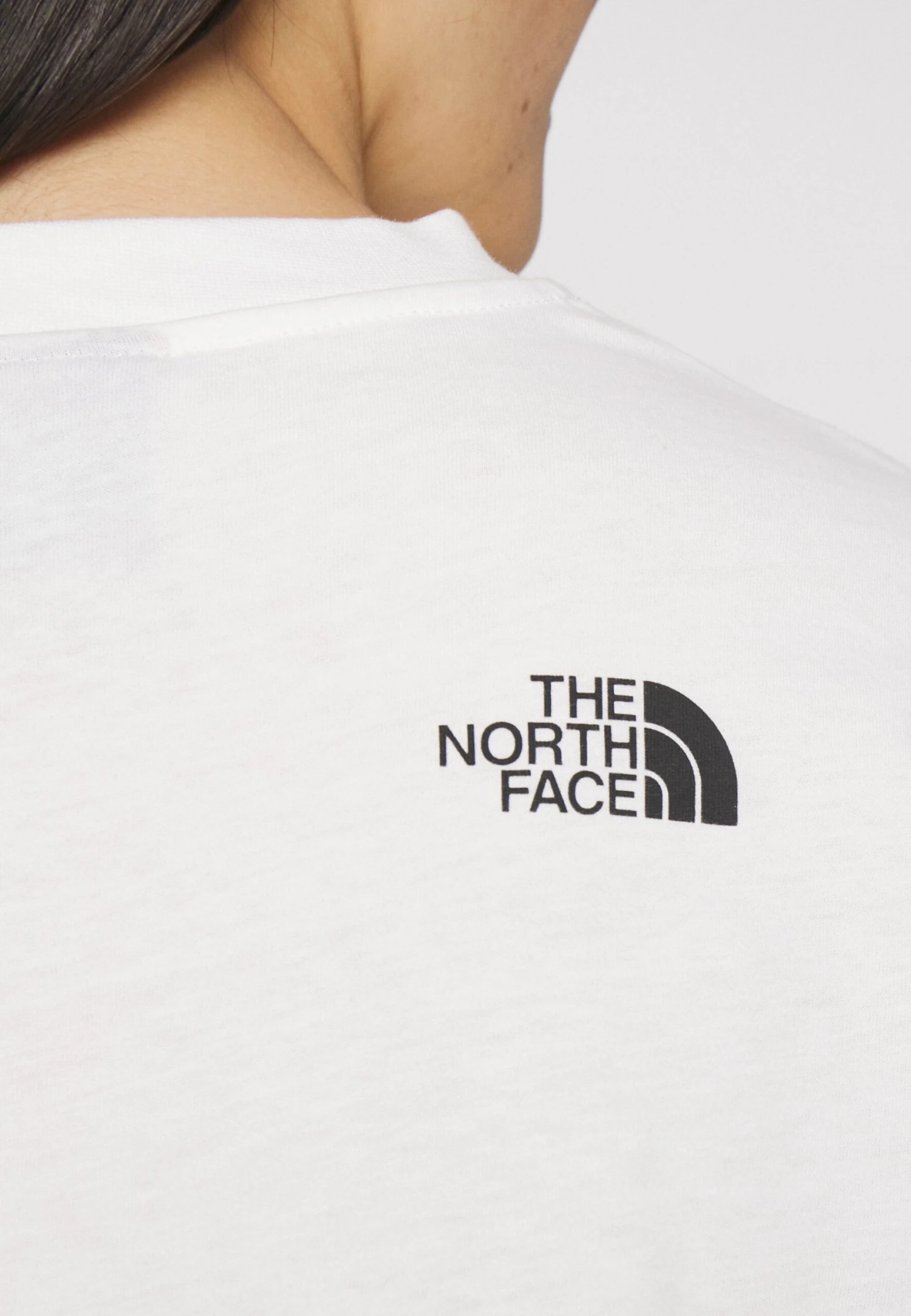 The North Face Crop Tee - Long Sleeved Top - White 11 The North Face Crop Tee - Long Sleeved Top - White - Image 9