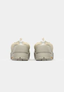 The North Face BASE CAMP THERMOBALL MULE UNISEX - Clogs - Calacatta 15 The North Face BASE CAMP THERMOBALL MULE UNISEX - Clogs - Calacatta -The North Face f7f0e8e73dc94f228aa079a86c940077