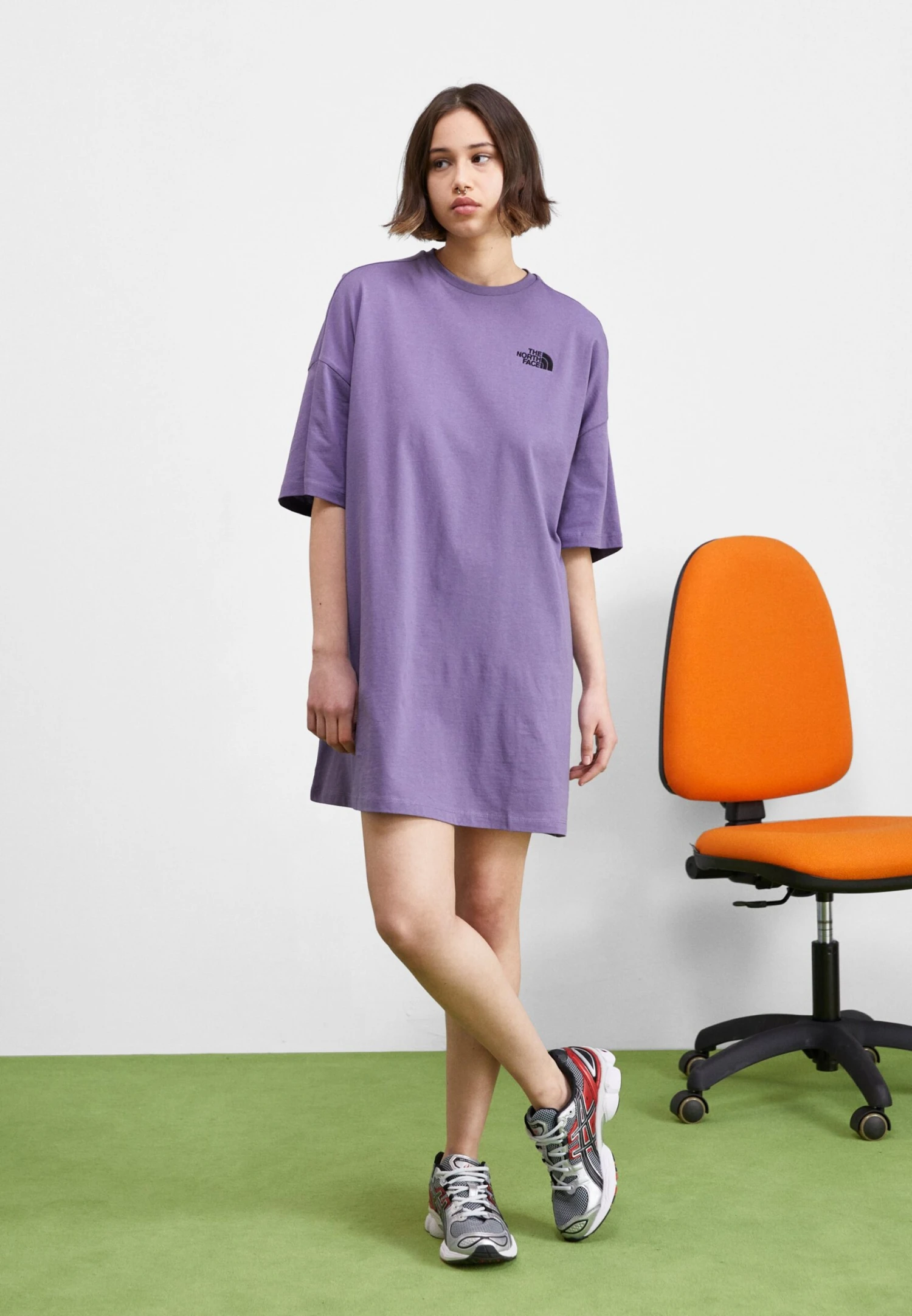 The North Face Tee Dress - Jersey Dress - Lunar Slate 4 The North Face Tee Dress - Jersey Dress - Lunar Slate - Image 2