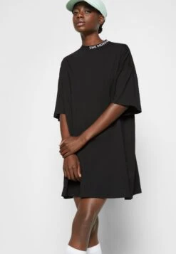 The North Face Zumu Tee Dress - Jersey Dress - Black -The North Face fba35432761e459bb3fa4a97aae97e13