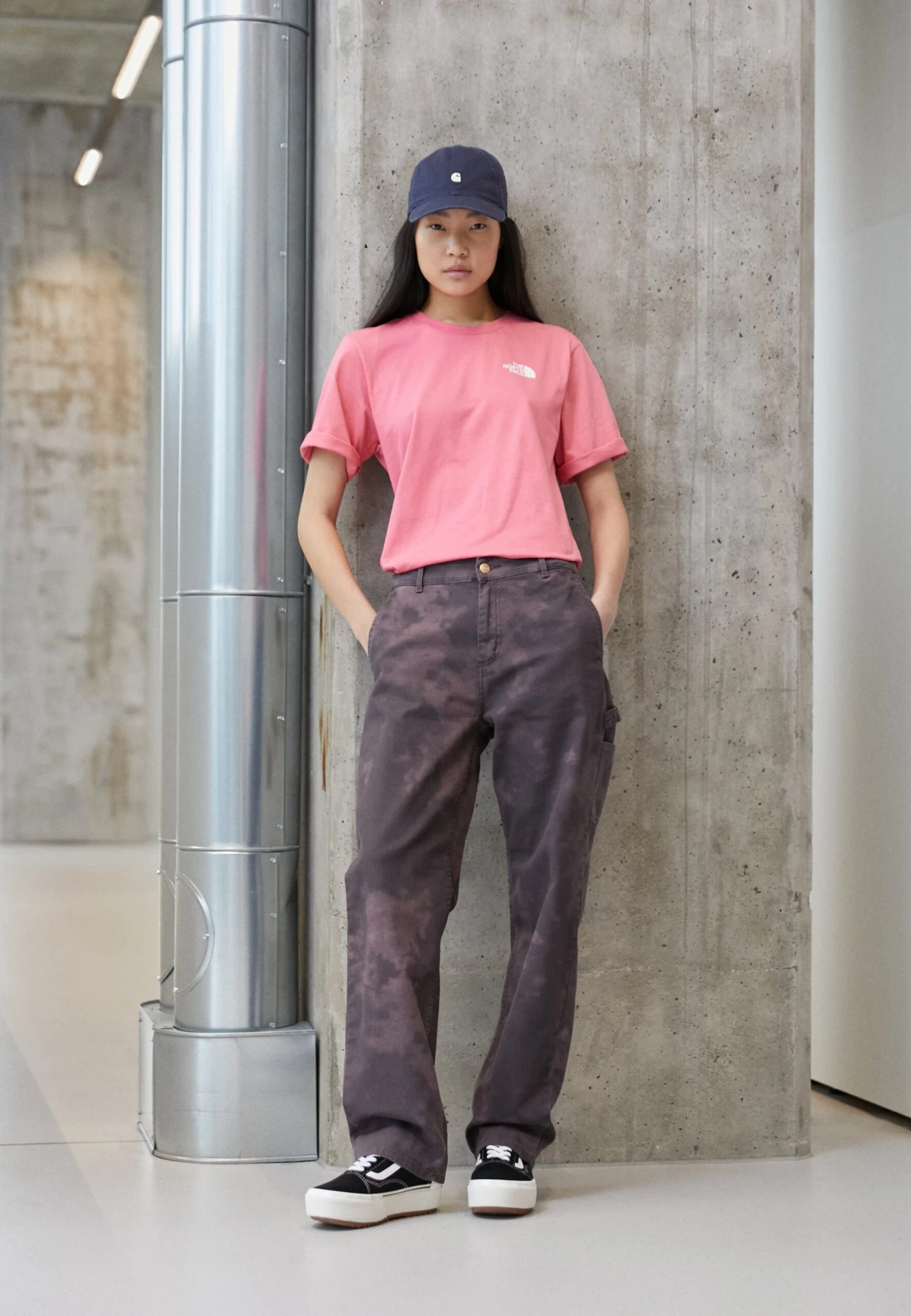 The North Face Relaxed Simple Dome - Basic T-Shirt - Cosmo Pink 4 The North Face Relaxed Simple Dome - Basic T-Shirt - Cosmo Pink - Image 2